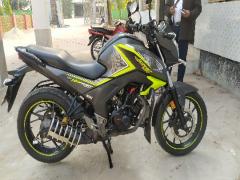 CB Hornet 160R